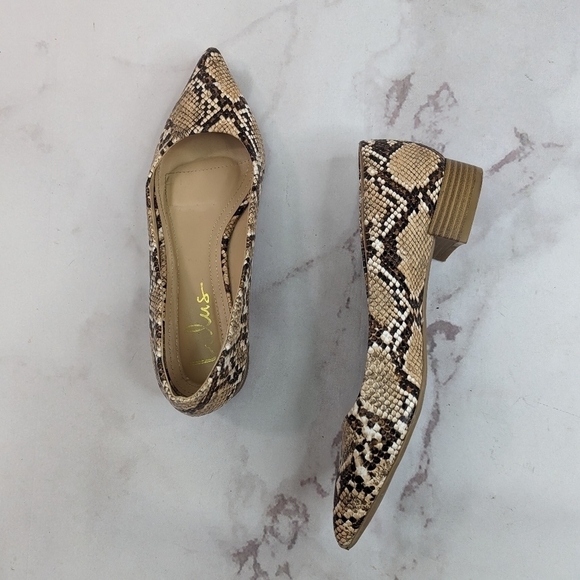 Lulus Ballet Flats Alessia Snakeskin Size 8 Shoe Pointed Toe Womens Tan Brown - Picture 1 of 12